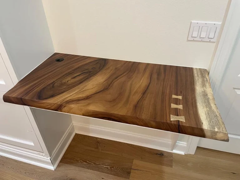 Bagdasarov desk top_Parota